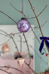 Lilac crackle glass bauble